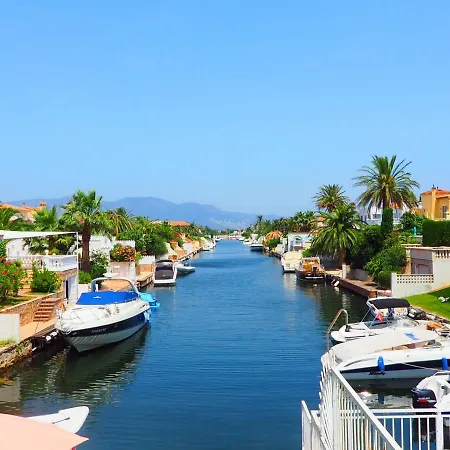 Apartment Apartment Port Banyuls-4 By Interhome Empuriabrava